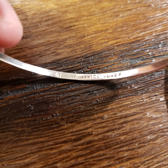 Set of 3 Vintage Sterling Silver Bangle Bracelets - Picture 8 of 9